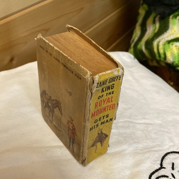 “King of the Royal Mounted Gets His Man” by Zane Grey - Picture 5 of 7